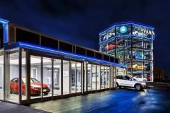 Vroom的二手車經銷商，建了一座虛擬購買展廳