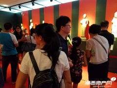 48小時(shí)2萬人 一場(chǎng)展覽掀起泉州愛國(guó)熱潮